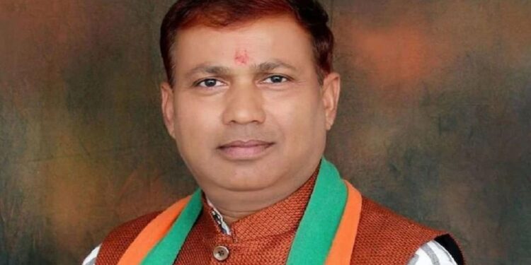 यूपी चुनाव 2022: बीजेपी में लगी इस्तीफों की झड़ी, अब मुकेश वर्मा ने छोड़ी पार्टी