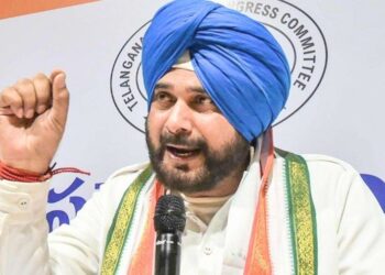 पीएम मोदी ने किया पंजाब का अपमान, चुनावी फायदे के लिए रचा स्वांग: नवजोत सिंह सिद्धू