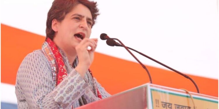 UP Elections 2022: Priyanka Gandhi बोलीं- मुकाबला 99% बनाम 1% है
