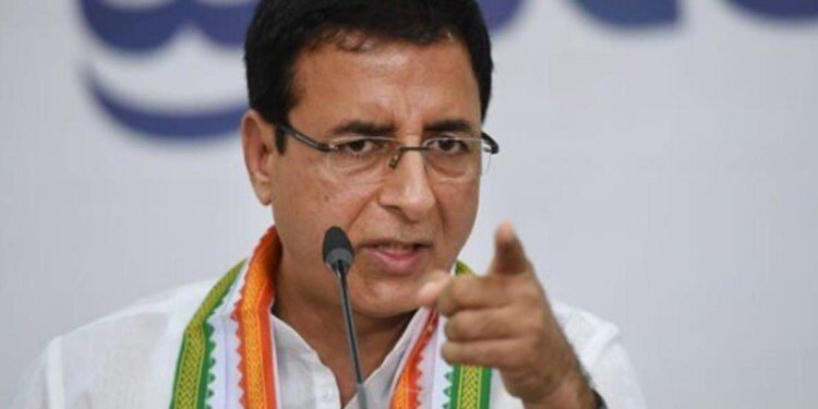 Pegasus Issue: जासूसी का चलाती है रैकेट, लोकतंत्र को किया हाईजैक: रणदीप सुरजेवाला