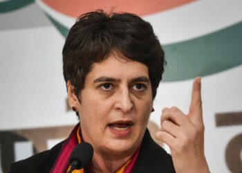 गोवा: बाहर से आकर लोग आपके प्रदेश में राज नहीं कर सकते: प्रियंका गांधी