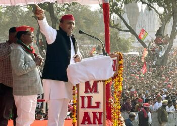 बीजेपी के बूथों पर सन्नाटा होगा और भूत नाचेंगे. बूथ पर कोई मक्खी मारने वाला भी नहीं होगा: अखिलेश यादव