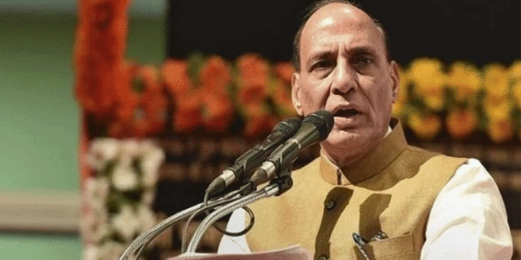 यूपी चुनाव: योगी मुझसे भी अच्छे सीएम: राजनाथ सिंह