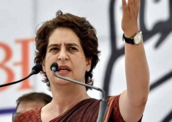 भाजपा-सपा एक ही थाली के चट्टे बट्टे, बताया कैसे करेंगी किसानों की समस्याओं का समाधान: प्रियंका गांधी