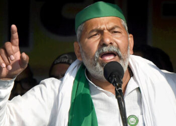 किसानों के बच्चों का मोबाइल खर्च वहन करे सरकार: राकेश टिकैत