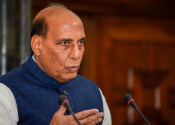 राजनाथ सिंह की रैली में लगे अखिलेश जिंदाबाद के नारे