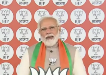 UP Election: 2017 से पहले विकास की नदी इन्ही के परिवार में ठहरी थी: पीएम मोदी