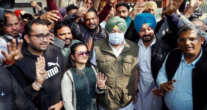 पंजाब में शाम 5 बजे तक 63.44 फीसदी लोगों ने किया मतदान