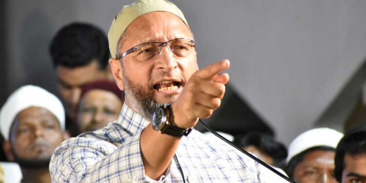 हिजाब भी इबादत, एक धर्म को निशाना बनाया गया: असदुद्दीन ओवैसी