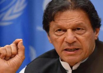 इमरान ख़ान आसानी से हार नहीं मानने वाले