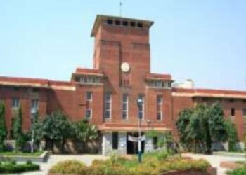 दिल्ली विश्वविद्यालय में प्रवेश परीक्षा के बाद CBSE के नंबरों की क्या ज़रूरत है