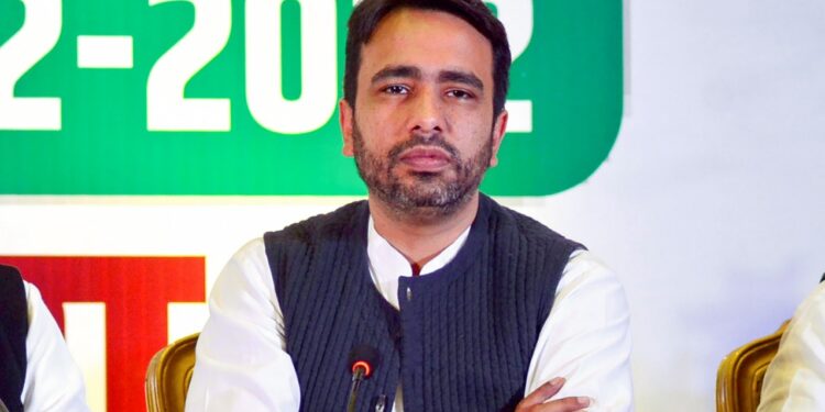 लोगों का कहना है कि हमारे बेटों से अब कोई शादी नहीं करेगा : जयंत चौधरी