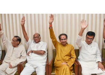 शिवसेना में बगावत, संकट में उद्धव सरकार, जानें क्या है सीटों का गणित