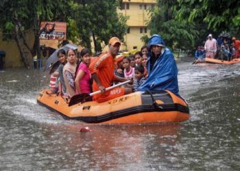 बाढ़ और सुखाड़: जरूरत एक नई सोच की