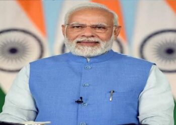 सोशल मीडिया प्रोफाइल में भी लगाएं तिरंगा: पीएम मोदी की अपील