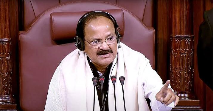 एम वेंकैया नायडू: आडवाणी टीम के आखिरी सदस्य की विदाई