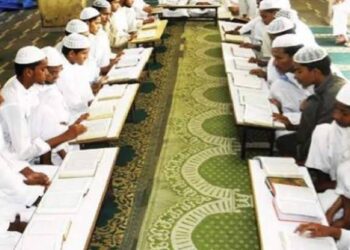 एक मदरसा ऐसा भी….! जिसके प्रिंसिपल एक पंडित जी