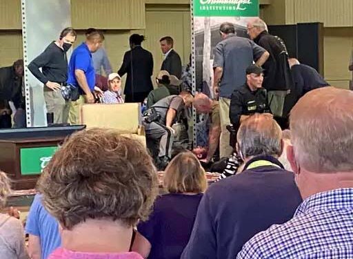 न्यूयॉर्क: सलमान रुश्दी पर 20 सेकंड में चाकू के15 वार