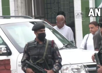 इमाम आर्गेनाइजेशन के चीफ से मिलने पहुंचे RSS प्रमुख मोहन भागवत