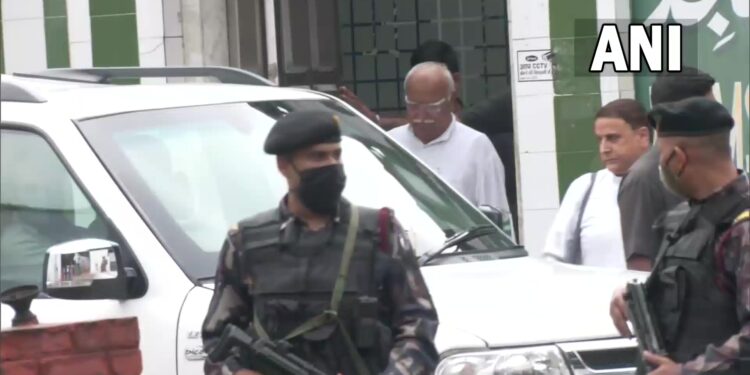 इमाम आर्गेनाइजेशन के चीफ से मिलने पहुंचे RSS प्रमुख मोहन भागवत