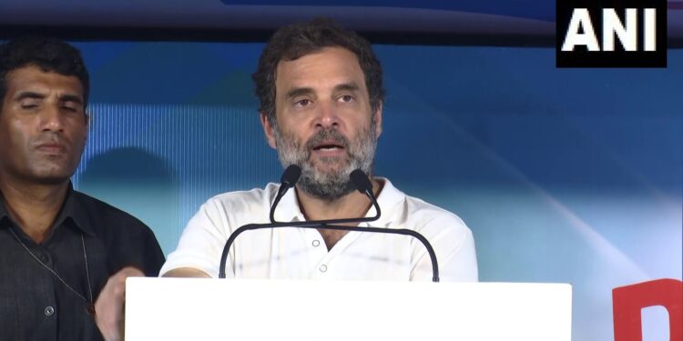 शिक्षा के फीस में वृद्धि को लेकर कांग्रेस सांसद राहुल गाँधी ने दिया बड़ा बयान