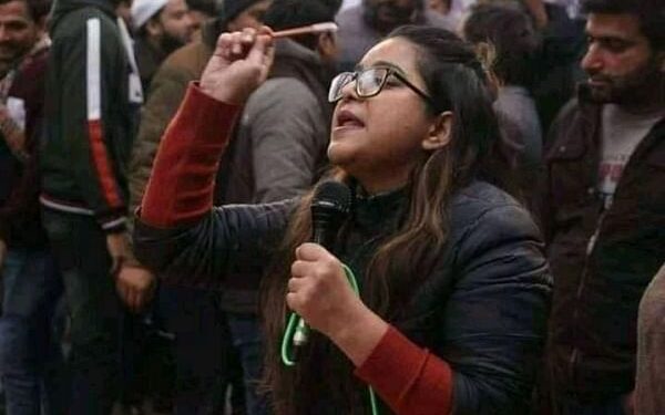 सफूरा ज़रगर को जामिया प्रशासन की तरफ से नोटिस, कैंपस इंट्री पर बैन