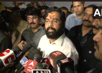 छत्रपति शिवाजी की धरती पर कोई पाकिस्तान का नारा नहीं लगा सकता है: महाराष्ट्र CM