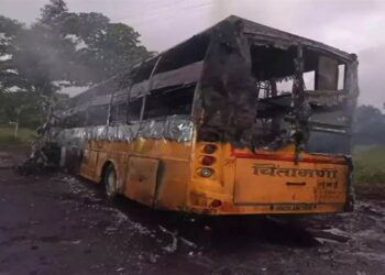 नासिक में चलती बस में लगी आग, 11 की मौ’त