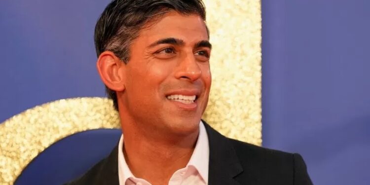 ऋषि सुनक पहले भारतीय मूल के व्यक्ति बने UK के प्रधानमंत्री