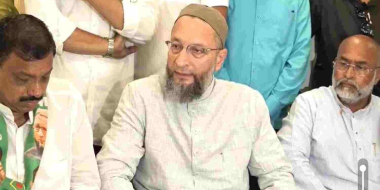 PM मोदी का सबका साथ सबका विकास नारा सिर्फ जुबानी बातें है: ओवैसी