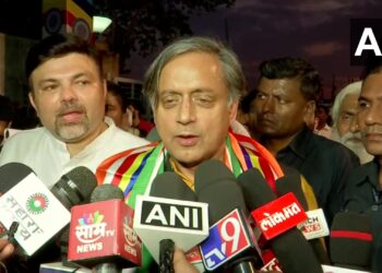 बड़े नेताओं का है लेकिन अब युवाओं को आगे आने का समय है: थरूर