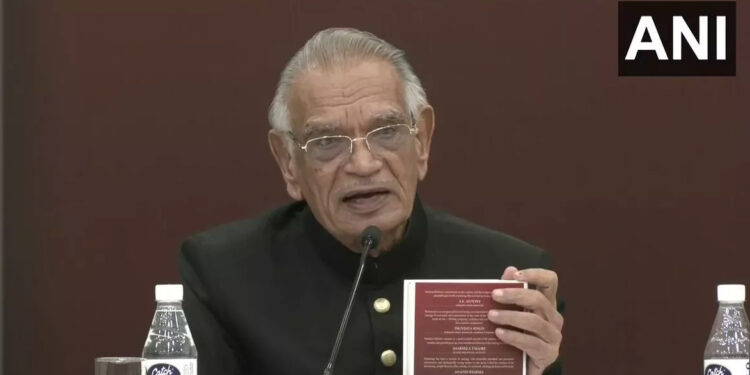 गीता में भी जिहाद वाले बयान पर फंसे कांग्रेस नेता शिवराज पाटिल, दी सफाई