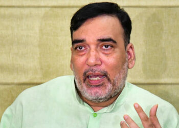 दिल्ली में तेज़ी से प्रदूषण के स्तर में बढ़ोतरी हो रही है: आम मंत्री गोपाल राय