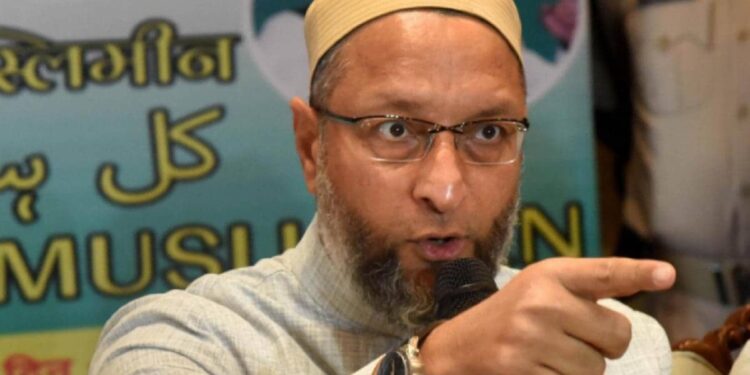 पुलिस अफसर के चुनचुन कर मारने वाले बयान पर भड़के ओवैसी