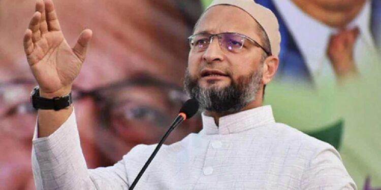 हिजाब मामले में AIMIM चीफ ओवैसी ने दिया बड़ा बयान