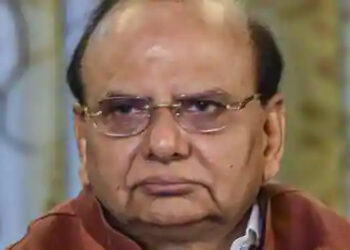 दिल्ली LG ने वक्फ बोर्ड के पूर्व CEO के खिलाफ किया कार्यवाही की मांग