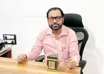 उर्दू के मशहूर लेखक व पत्रकार अशरफ आस्थानवी का निधन