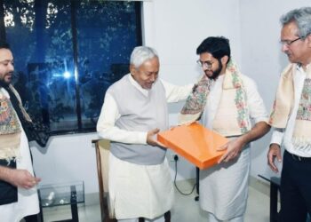 शिवसेना नेता आदित्य ठाकरे ने की CM नितीश कुमार व तेजस्वी यादव से मुलाक़ात