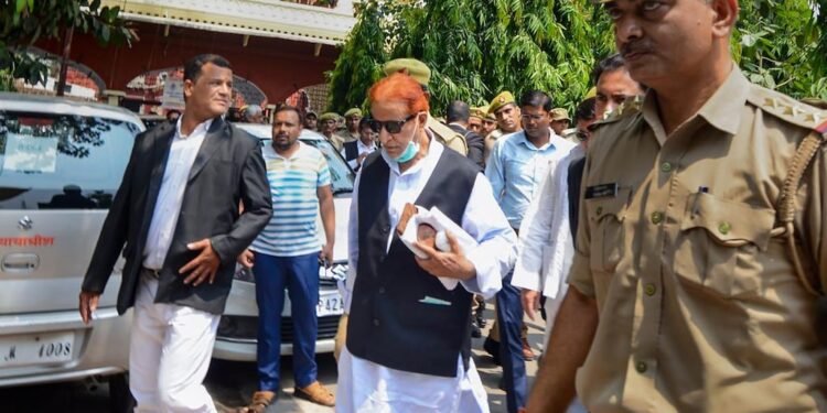 आज़म ख़ान को हेट स्पीच मामले में मिली ज़मानत, 3 साल की है सज़ा