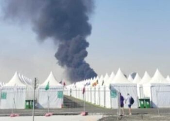 कतर के लुसैल में अर्जेंटीना के मैच से पहले लगी भीषण आग