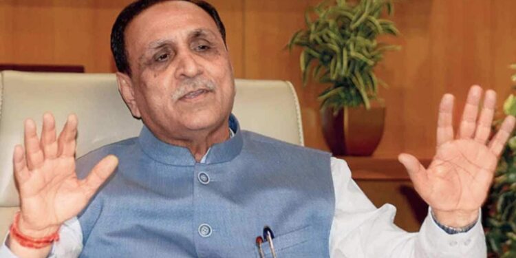 विजय रूपाणी समेत कई अन्य BJP सीनियर नेता चुनाव ना लड़ने का किया ऐलान