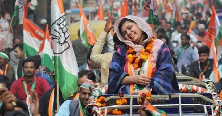 पूर्व विधायक आसिफ मोहम्मद ख़ान की बेटी अरीबा ख़ान ने अबुल फज़ल वार्ड से आप को हराया