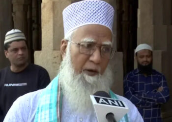 अहमदाबाद जामा मस्जिद के शाही इमाम का विवादित बयान, मुस्लिम महिलाओं को टिकट देने वाले इस्लाम विरोधी