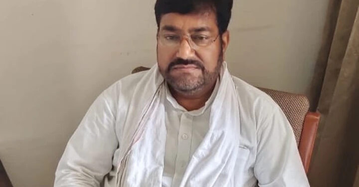 अखिलेश यादव के CM योगी की फ़ाइल वाले बयान पर बोले UP कांग्रेस अध्यक्ष, दोनों पार्टी अंदरखाने से मिली हुई है