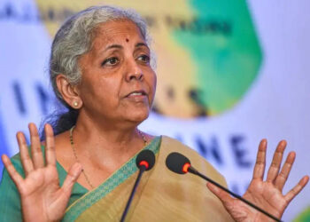 देश की मज़बूत अर्थव्यवस्था को देखकर सदन में बैठे कुछ लोगों को जलन हो रही है: वित्त मंत्री