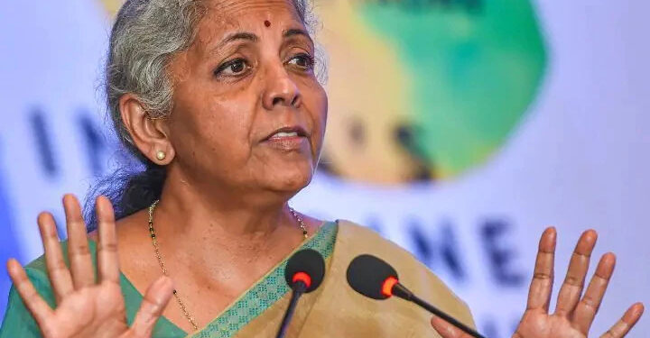 देश की मज़बूत अर्थव्यवस्था को देखकर सदन में बैठे कुछ लोगों को जलन हो रही है: वित्त मंत्री