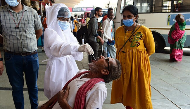 भारत में कोरोना के नए वेरिएंट ने दिया दस्तक, चीन में मचा है तबाही