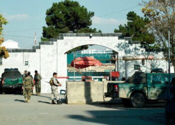 काबुल में पाकिस्तानी दूतावास पर जानलेवा हम’ला, सुरक्षाकर्मी को लगी गोली