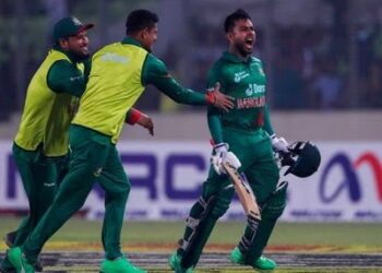 रोमांचक मुकाबले में बांग्लादेश से 1 विकेट से हारी टीम इंडिया, मोहम्मद सिराज ने की बेहतरीन गेंदबाजी