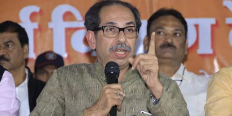 उद्धव ठाकरे ने RSS प्रमुख को महाराष्ट्र CM एकनाथ शिंदे से सावधान रहने का दिया सलाह